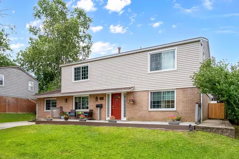3487 Rangoon Dr, Westerville, OH 43081