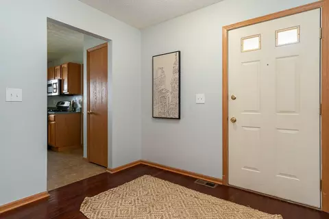 77 Beech Ct, Delaware, OH 43015 photo 3