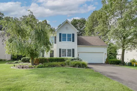6673 Hermitage Dr, Westerville, OH 43082