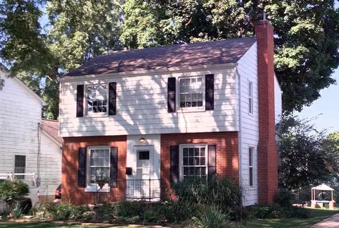 825 Griswold St, Worthington, OH 43085