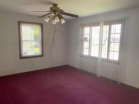 1083 Wilson Ave, Marion, OH 43302 photo 2