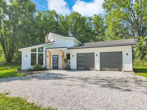 6320 Bishop Rd, Centerburg, OH 43011