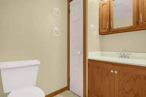 3857 Farm Brook Ln, Columbus, OH 43204 photo 17