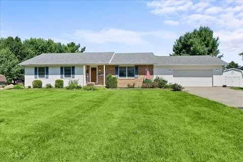 4560 Mumper Rd, Springfield, OH 45502