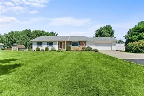 4560 Mumper Rd, Springfield, OH 45502 photo 2
