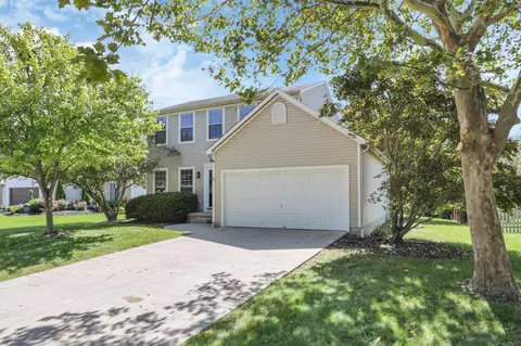 6425 Pinefield Dr, Hilliard, OH 43026