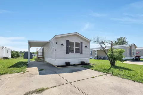 1100 Thornwood Dr SW #86, Heath, OH 43056