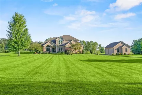 16785 Raintree Dr, Marysville, OH 43040