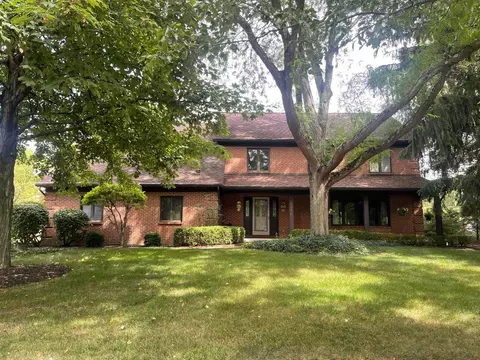 4586 Gateway Dr, Columbus, OH 43220