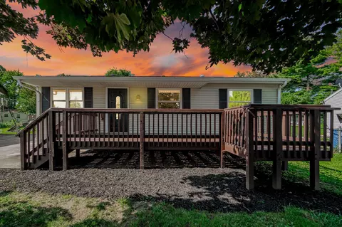 801 Hillman Rd S, Columbus, OH 43207