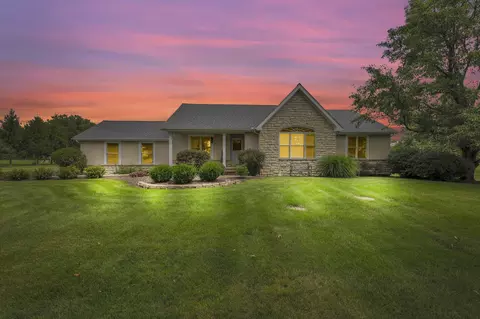 5621 S Section Line Rd, Delaware, OH 43015