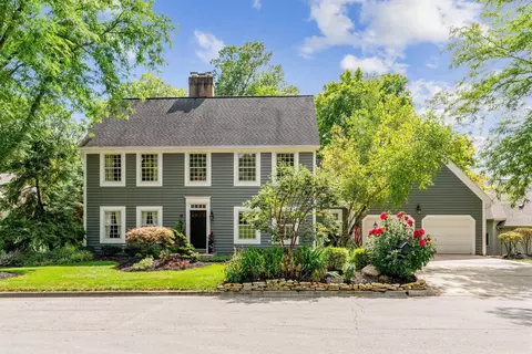133 Lake Bluff Dr, Columbus, OH 43235