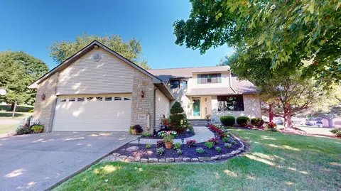 4 Arrowhead Dr, Fredericktown, OH 43019