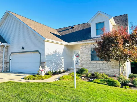 954 Hopewell Heights Dr, Heath, OH 43056