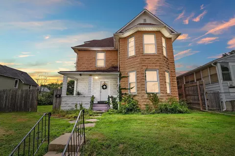 219 Gay St, Newark, OH 43055