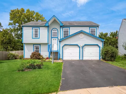 2285 Golden Leaf Ln, Columbus, OH 43223