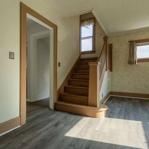 223 E Washington Ave, Marion, OH 43302 photo 6