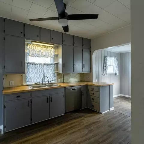 223 E Washington Ave, Marion, OH 43302 photo 13
