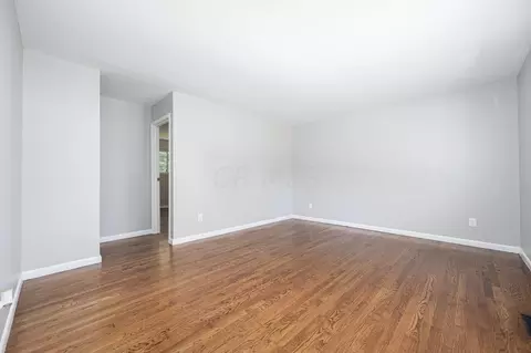 1663 Koebel Rd, Columbus, OH 43207 photo 9