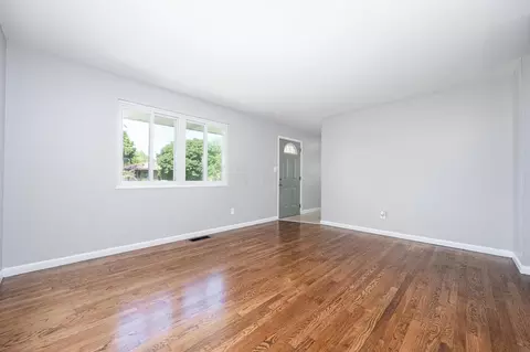 1663 Koebel Rd, Columbus, OH 43207 photo 8