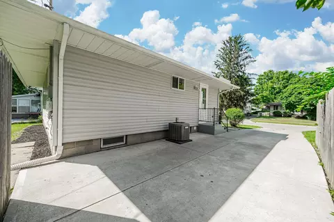 1663 Koebel Rd, Columbus, OH 43207 photo 5