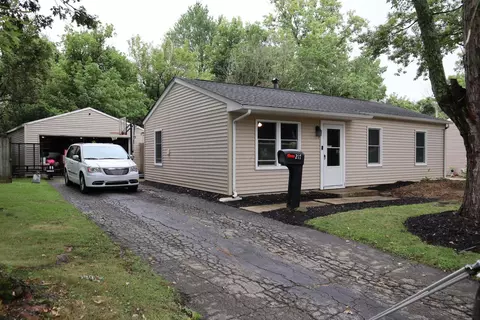 217 Crestview Dr, Johnstown, OH 43031