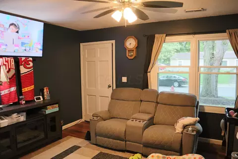 217 Crestview Dr, Johnstown, OH 43031 photo 4