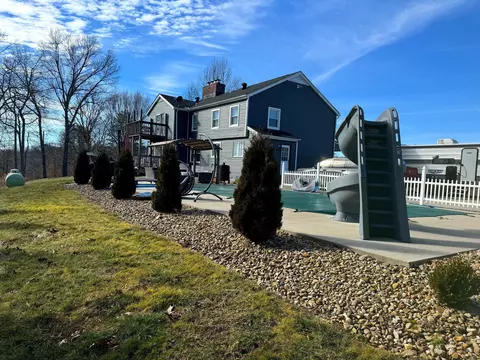 702 Sam Jones Rd, Wheelersburg, OH 45694