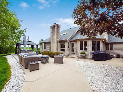 Exterior - 619 Karr Rd, Jackson, OH 45640 photo 12 of 34