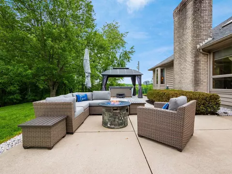 Exterior - 619 Karr Rd, Jackson, OH 45640 photo 17 of 34