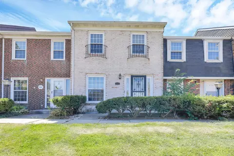 1058 Hardesty Pl W, Columbus, OH 43204