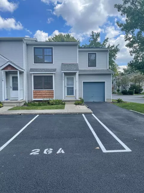 1060 Syracuse Ln #26D, Westerville, OH 43081
