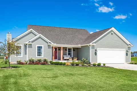 5830 Hayesville Rd, Circleville, OH 43113