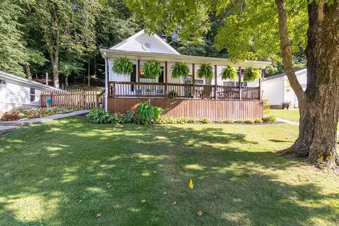 584 Pleasantview Ave, Nelsonville, OH 45764