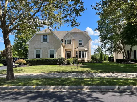 6601 Dalmore Ln, Dublin, OH 43016 photo 3