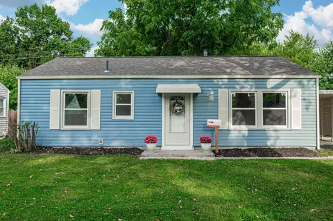 378 Old Village Rd, Columbus, OH 43228