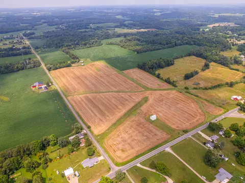 12600 Gilchrist Rd, Mount Vernon, OH 43050
