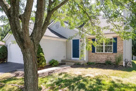1039 Stone Ring Ct, Columbus, OH 43240