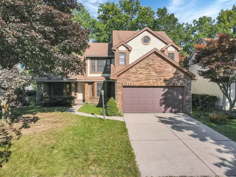 7448 Gardenview Pl, Dublin, OH 43016