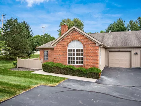 558 Dandy Brush Ln E #6, Columbus, OH 43230