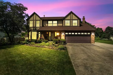 9702 Woodsfield Circle S Cir S, Pickerington, OH 43147