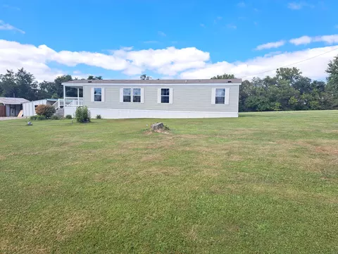106 Dreher Ln, Bainbridge, OH 45612