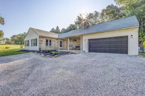 400 Wooster Rd, Mount Vernon, OH 43050