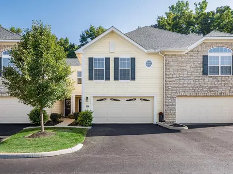 114 Lakes At Cheshire Dr, Delaware, OH 43015