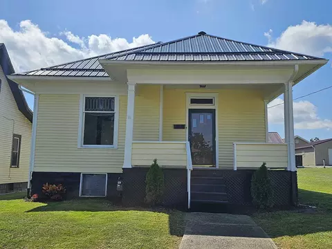 908 Federal Ave, Zanesville, OH 43701