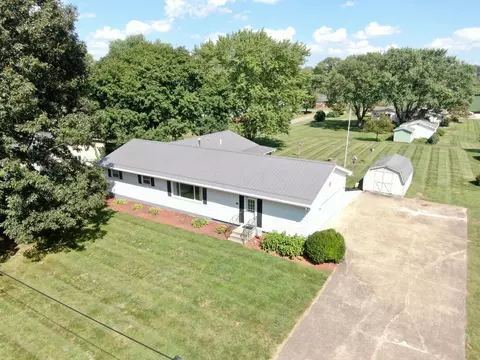 210 Darla Dr, Newark, OH 43055