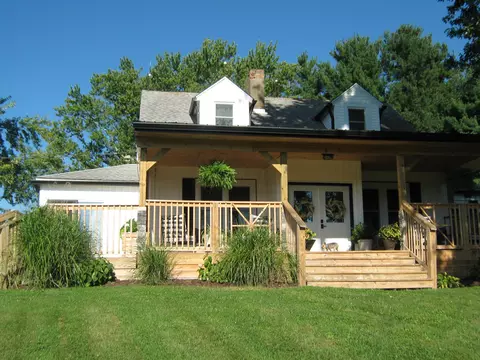 9855 W Tridelphia Rd, Crooksville, OH 43731