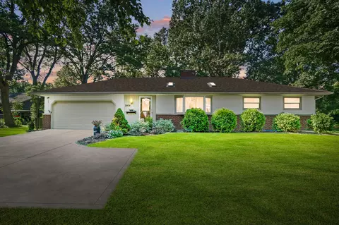 5979 Renner Rd, Columbus, OH 43228