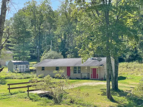 4111 Dragoo Rd, Nashport, OH 43830