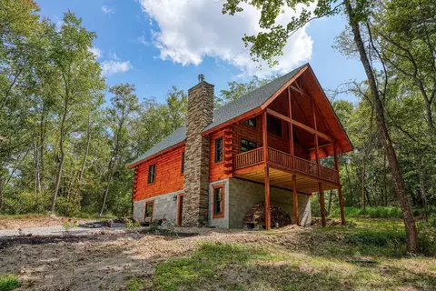 33885 W Buckingham Rd, Logan, OH 43138